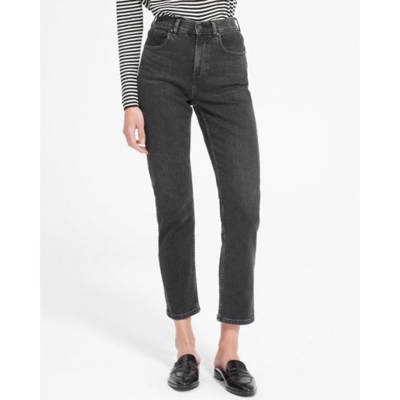 Everlane Denim - Everlane High Rise The Cheeky Jean Crop in Washed Black